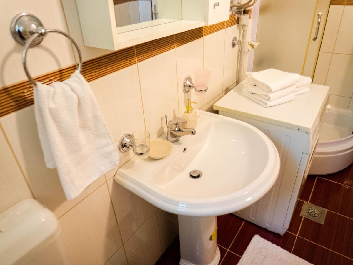 Apartment Village House Ravno Экстерьер фото